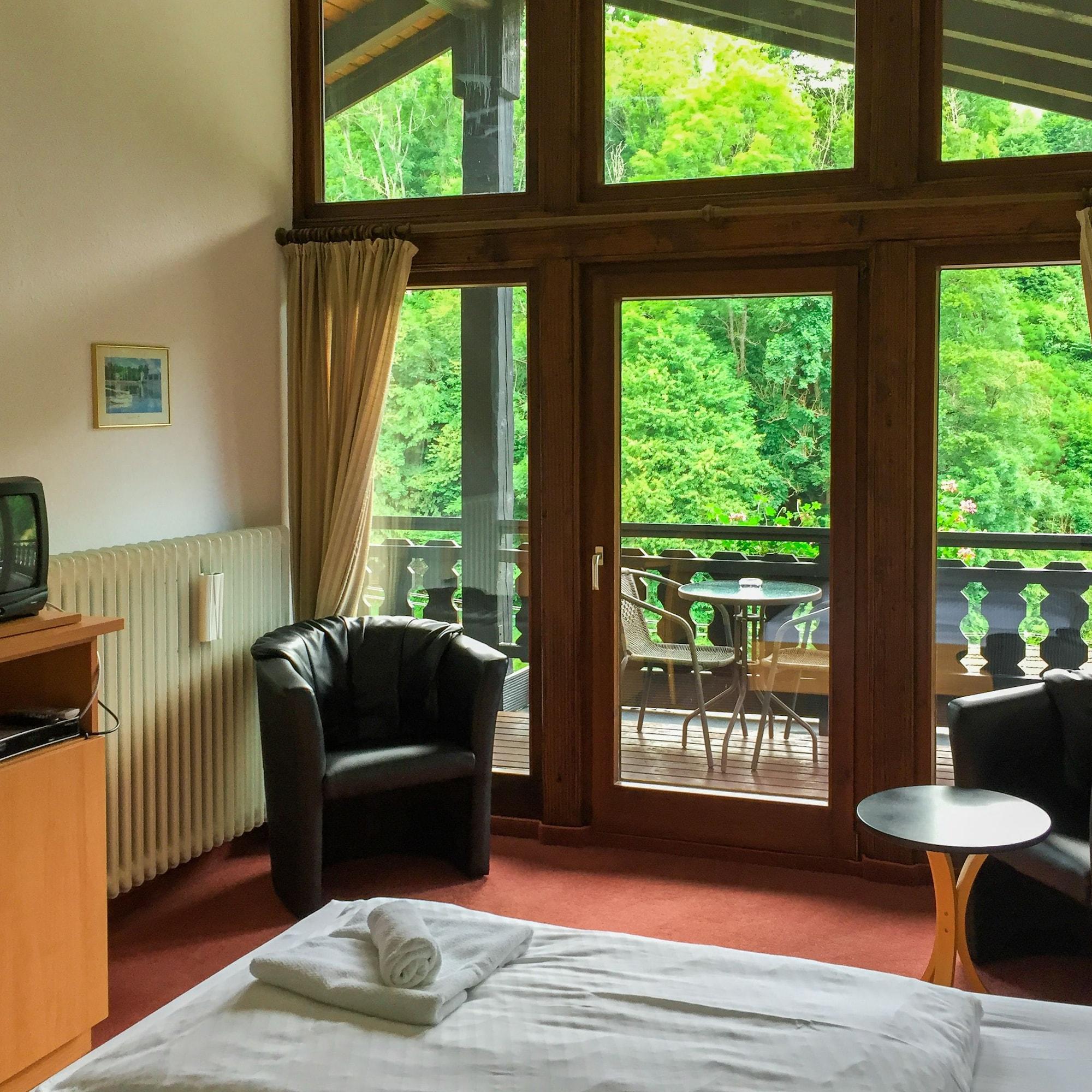 Kraehenbad Hotel Alpirsbach Exteriér fotografie